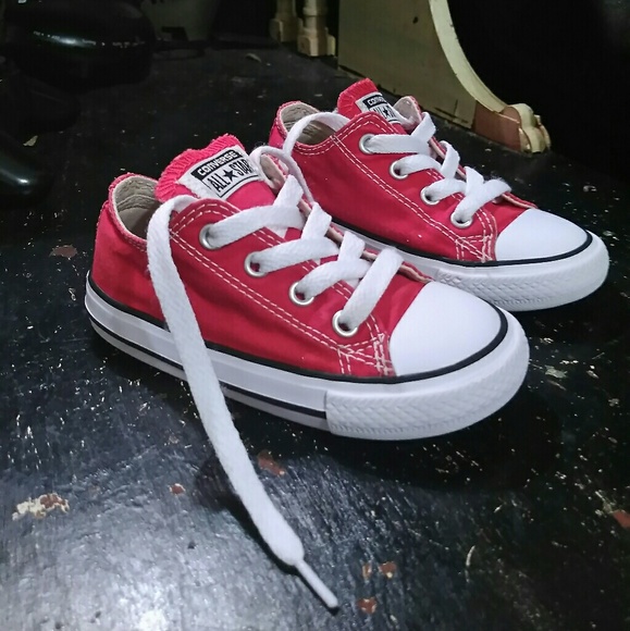 baby converse size 7